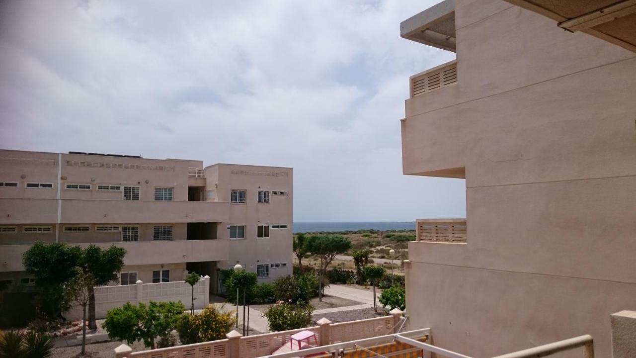 Habitaciones En Casa Compartida Retamar Almería Eksteriør bilde