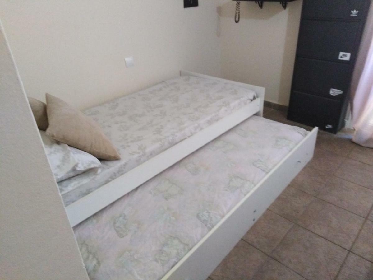 Habitaciones En Casa Compartida Retamar Almería Eksteriør bilde